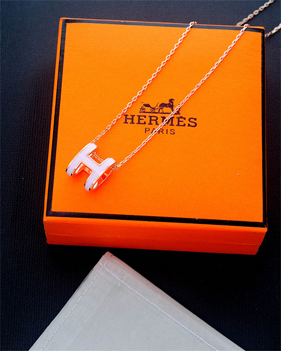 Hermes Nacklace 004